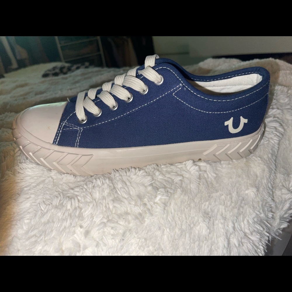 True religion sneaker